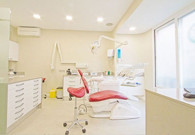 Clínica Oi, Clinica Dental Valladolid, Dentista Valladolid, Implantes Valladolid, Mejores Dentistas Valladolid