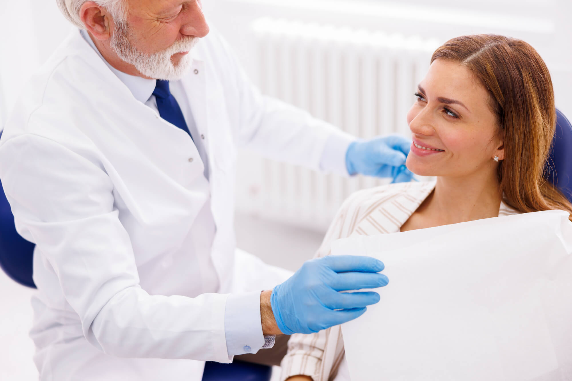 Por qué las clínicas dentales no deben atraer pacientes con ofertas y descuentos